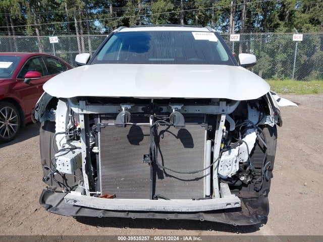 Toyota Highlander Xle 2022 5TDGZRBH5NS213252 Image 13