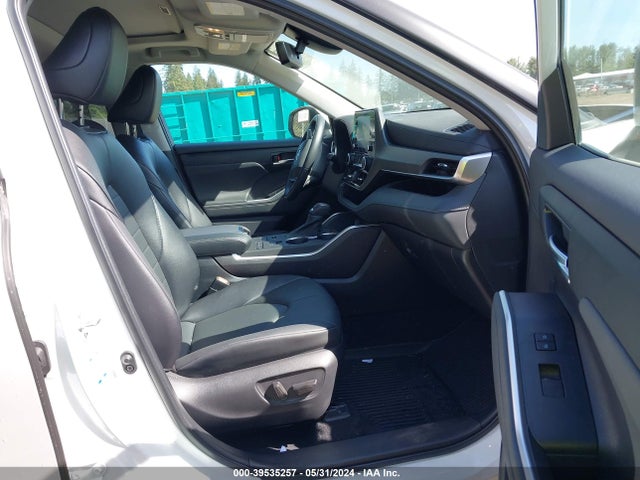 Toyota Highlander Xle 2022 5TDGZRBH5NS213252 Image 5