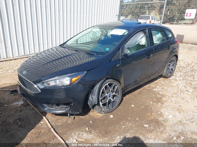 Ford FOCUS SEL 2017 1FADP3M24HL314552 Image 2