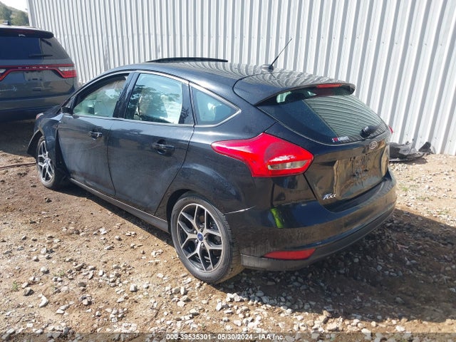 Ford FOCUS SEL 2017 1FADP3M24HL314552 Image 3
