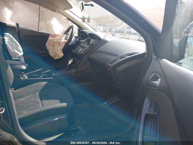 Ford FOCUS SEL 2017 1FADP3M24HL314552 Image 5