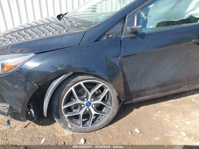 Ford FOCUS SEL 2017 1FADP3M24HL314552 Image 6