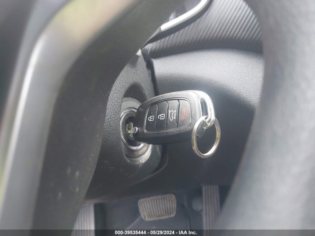 Hyundai TUCSON SE 2019 KM8J2CA48KU980652 Image 11
