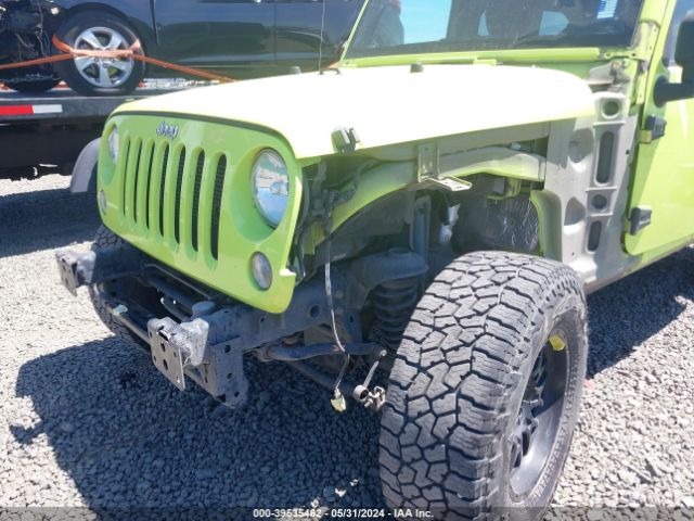 1C4BJWDG2GL320557 Jeep Wrangler Unlimited Sport