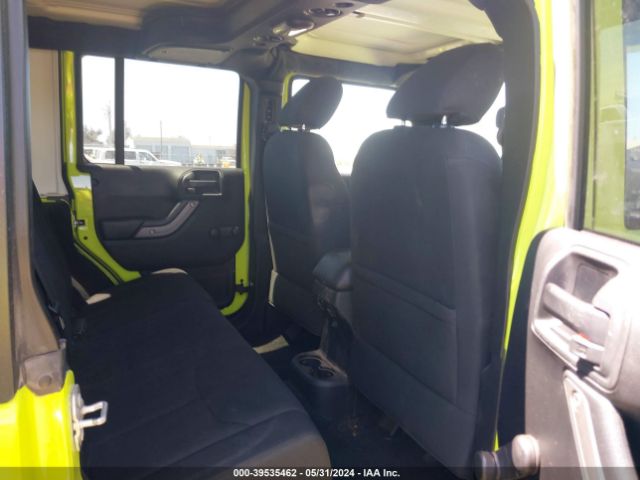 1C4BJWDG2GL320557 Jeep Wrangler Unlimited Sport