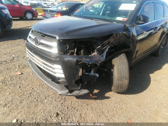 Toyota Highlander Le 2018 5TDBZRFH4JS909969 Image 21