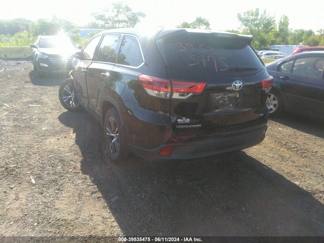 Toyota Highlander Le 2018 5TDBZRFH4JS909969 Image 3