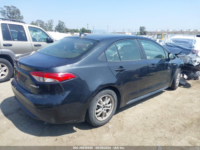 Toyota Corolla Hybrid Le 2021 JTDEAMDE8MJ016916 Image 4