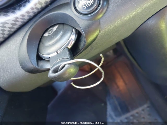 2009 MINI COOPER S CLUBMAN WMWMM33529TP74564 Photo 10