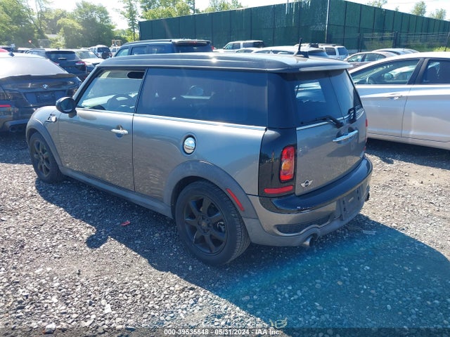 2009 MINI COOPER S CLUBMAN WMWMM33529TP74564 Photo 2