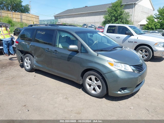 Toyota Sienna Le V6 8 Passenger 2014 5TDKK3DC2ES524859 zdjęcie główne