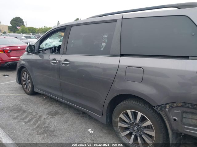 5TDYZ3DC2KS998182 Toyota Sienna Limited 7 Passenger