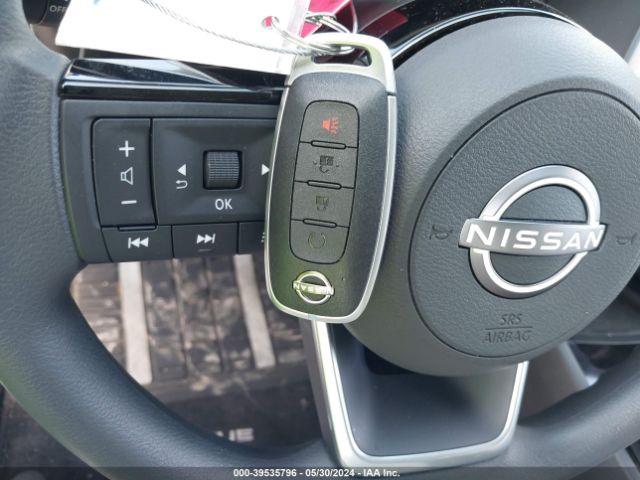 JN8BT3BA4PW432335 Nissan Rogue Sv Fwd