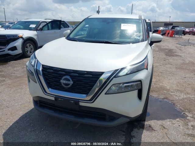 JN8BT3BA4PW432335 Nissan Rogue Sv Fwd