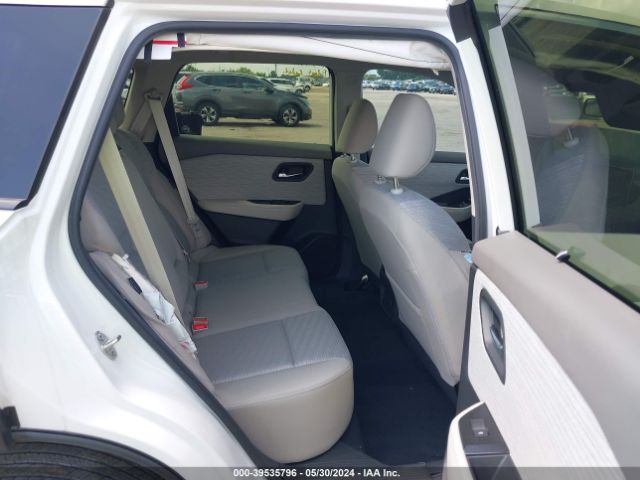 JN8BT3BA4PW432335 Nissan Rogue Sv Fwd