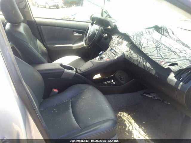 Toyota Prius Four 2015 JTDKN3DU2F1928517 Image 5