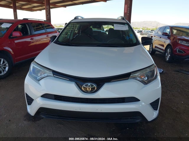 Toyota RAV4 LE 2017 JTMBFREV4HJ127453 Image 12