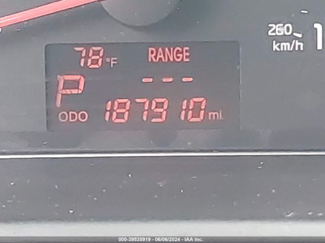 5XYKT3A63EG546975 KIA SORENTO LX
