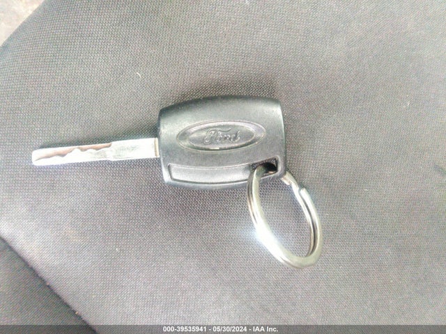 Ford FOCUS S 2017 1FADP3E29HL222576 Image 11