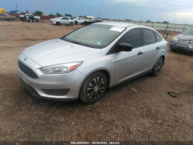 Ford FOCUS S 2017 1FADP3E29HL222576 Image 2