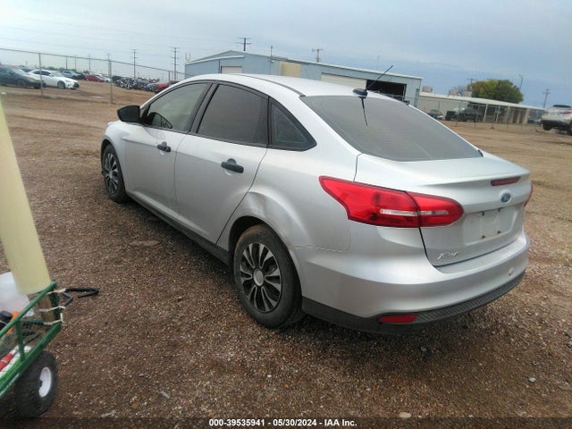 Ford FOCUS S 2017 1FADP3E29HL222576 Image 3