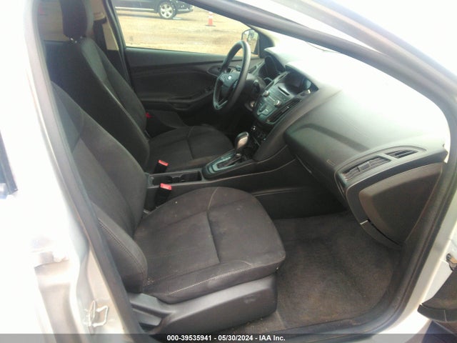 Ford FOCUS S 2017 1FADP3E29HL222576 Image 5