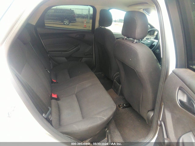 Ford FOCUS S 2017 1FADP3E29HL222576 Image 8