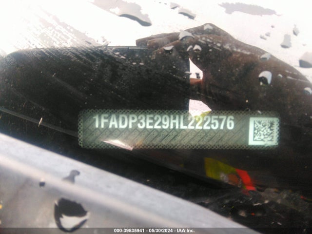 Ford FOCUS S 2017 1FADP3E29HL222576 Image 9