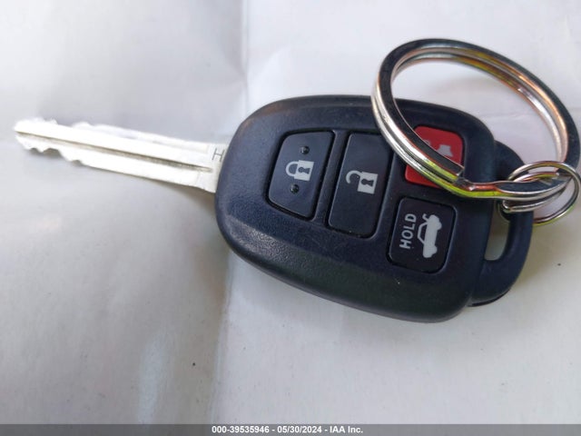 Toyota COROLLA LE 2017 5YFBURHE8HP675260 Image 11