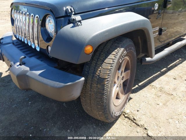 1C4BJWDG9HL719466 Jeep Wrangler Unlimited Sport 4x4