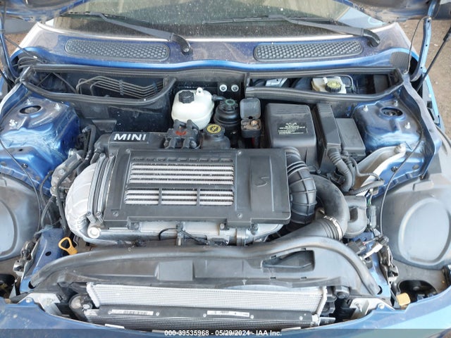 2005 MINI COOPER S WMWRE33465TG95373 Photo 9