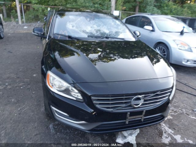 YV126MFB9F2301364 Volvo S60 T5 Premier