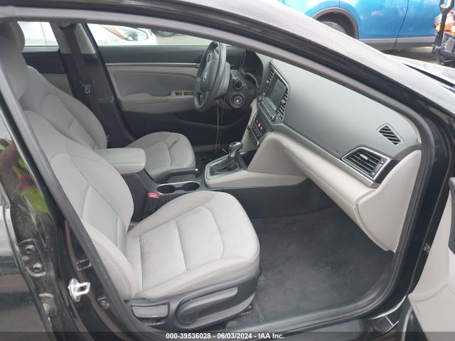 Hyundai ELANTRA SEL 2018 5NPD84LFXJH252909 Image 5
