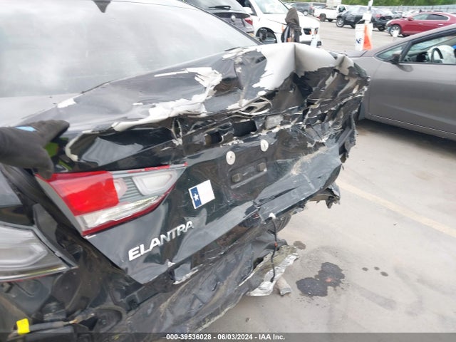 Hyundai ELANTRA SEL 2018 5NPD84LFXJH252909 Image 6