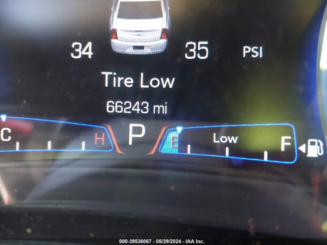 Chrysler 300 Touring 2018 2C3CCAAG3JH275353 Image 15