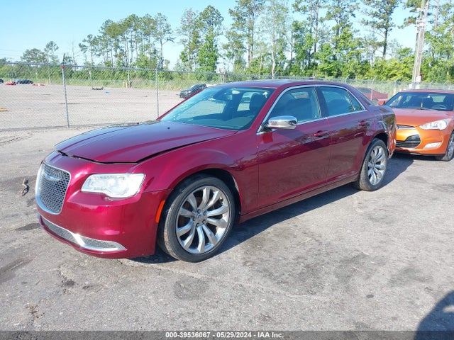 Chrysler 300 Touring 2018 2C3CCAAG3JH275353 Image 2