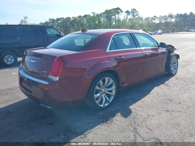 Chrysler 300 Touring 2018 2C3CCAAG3JH275353 Image 4