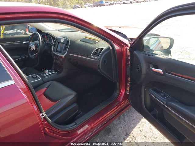 Chrysler 300 Touring 2018 2C3CCAAG3JH275353 Image 5