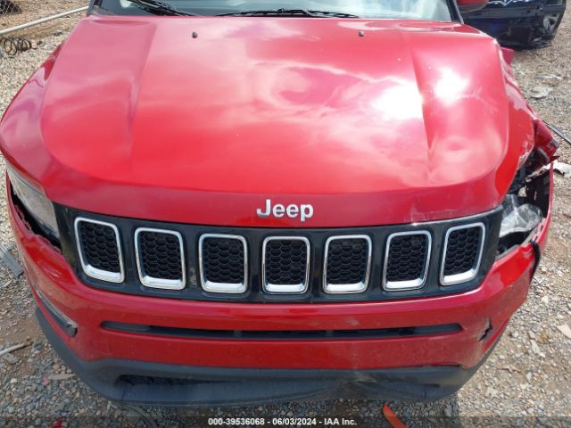 3C4NJCBB5JT125633 Jeep Compass Latitude Fwd