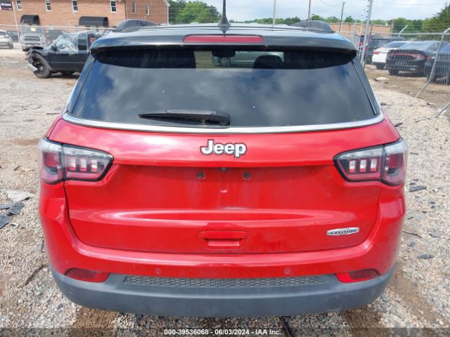 3C4NJCBB5JT125633 Jeep Compass Latitude Fwd