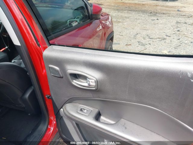 3C4NJCBB5JT125633 Jeep Compass Latitude Fwd