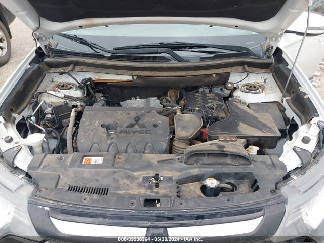 Mitsubishi Outlander Se 2016 JA4AD3A39GZ021982 Image 10
