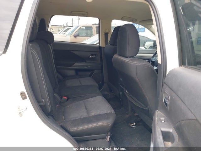 Mitsubishi Outlander Se 2016 JA4AD3A39GZ021982 Image 8