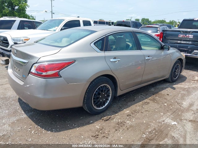 Nissan Altima 2.5 S 2014 1N4AL3AP6EC197521 Image 4