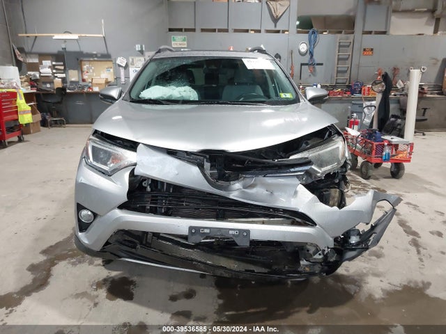 Toyota Rav4 Xle 2017 2T3RFREV4HW636152 Image 12