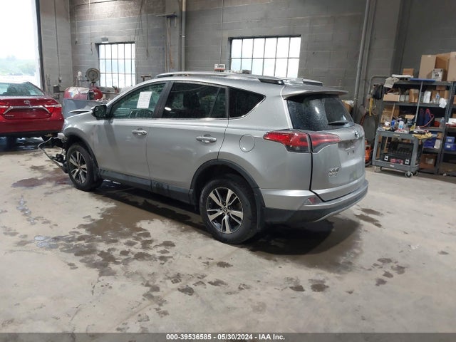 Toyota Rav4 Xle 2017 2T3RFREV4HW636152 Image 3