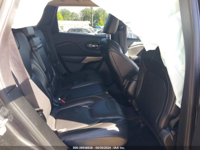 1C4PJMDX8JD570090 Jeep Cherokee Limited 4x4