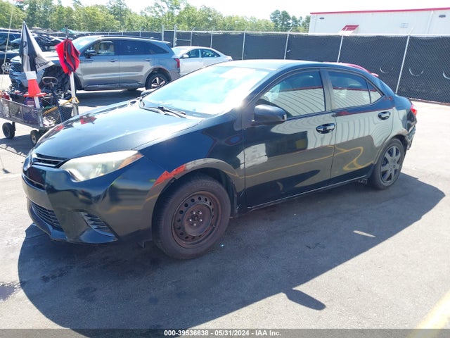 Toyota COROLLA LE 2015 5YFBURHE3FP271392 Image 2