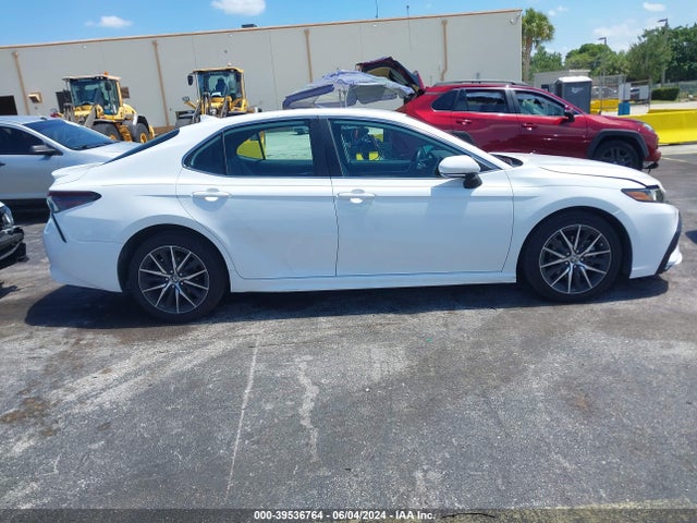 Toyota CAMRY SE 2022 4T1G11AK2NU643639 Image 14