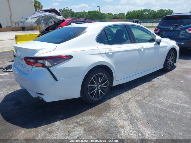 Toyota CAMRY SE 2022 4T1G11AK2NU643639 Image 4